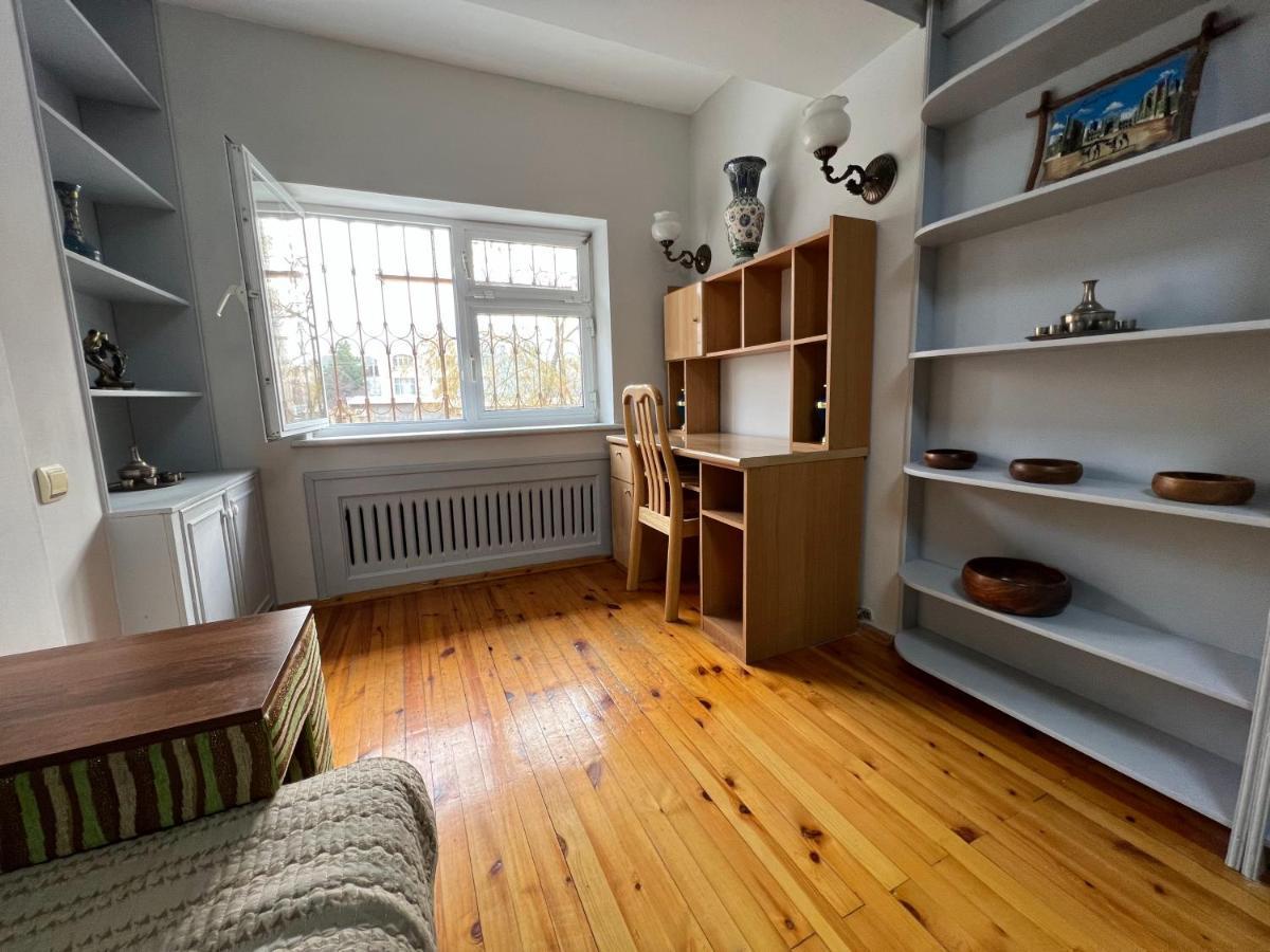טשקנט 3-Bedroom Apartment On Ohunboboev מראה חיצוני תמונה