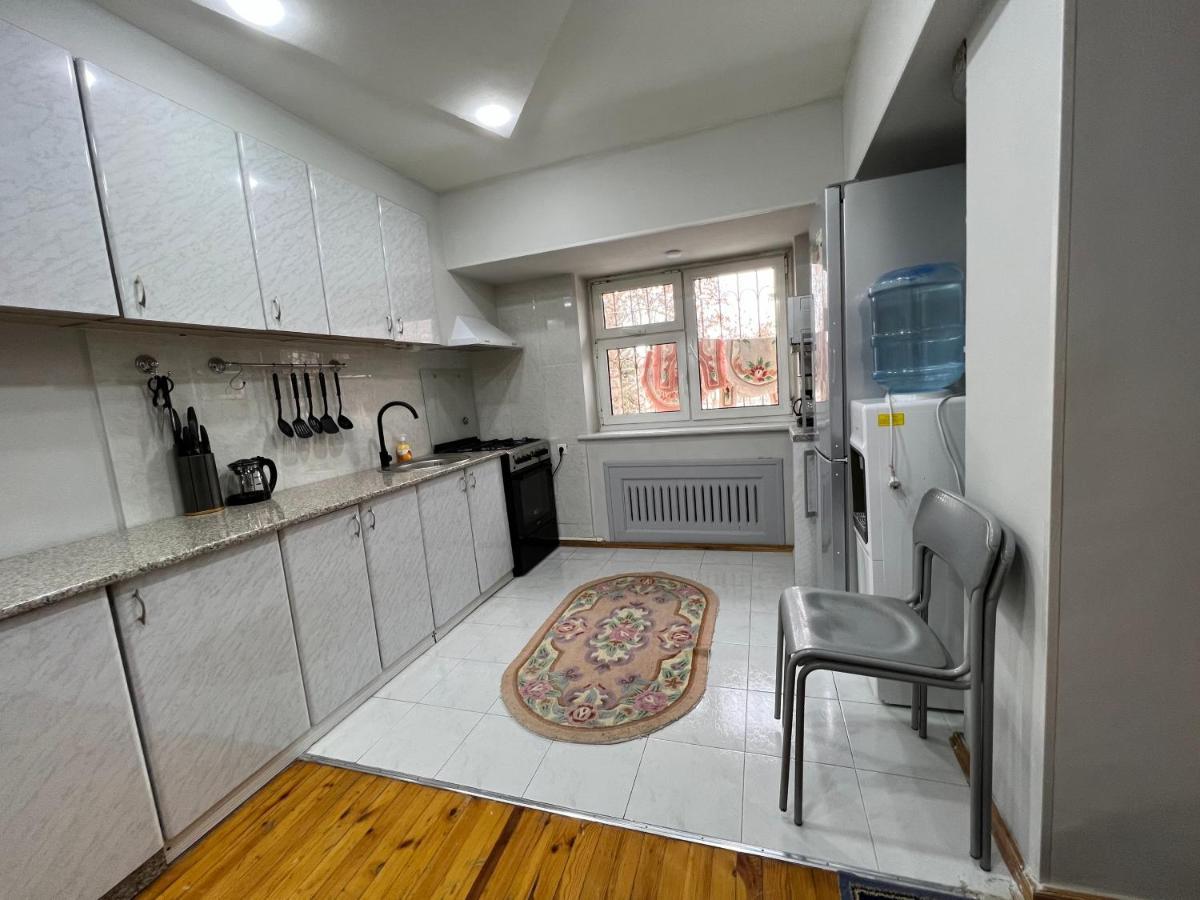 טשקנט 3-Bedroom Apartment On Ohunboboev מראה חיצוני תמונה