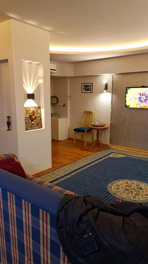 טשקנט 3-Bedroom Apartment On Ohunboboev מראה חיצוני תמונה