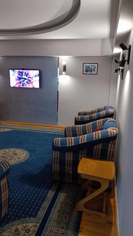 טשקנט 3-Bedroom Apartment On Ohunboboev מראה חיצוני תמונה