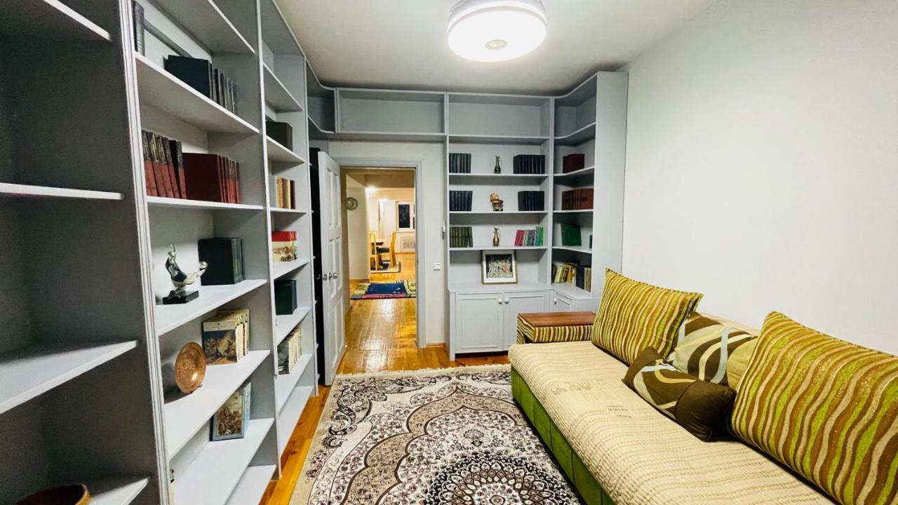 טשקנט 3-Bedroom Apartment On Ohunboboev מראה חיצוני תמונה