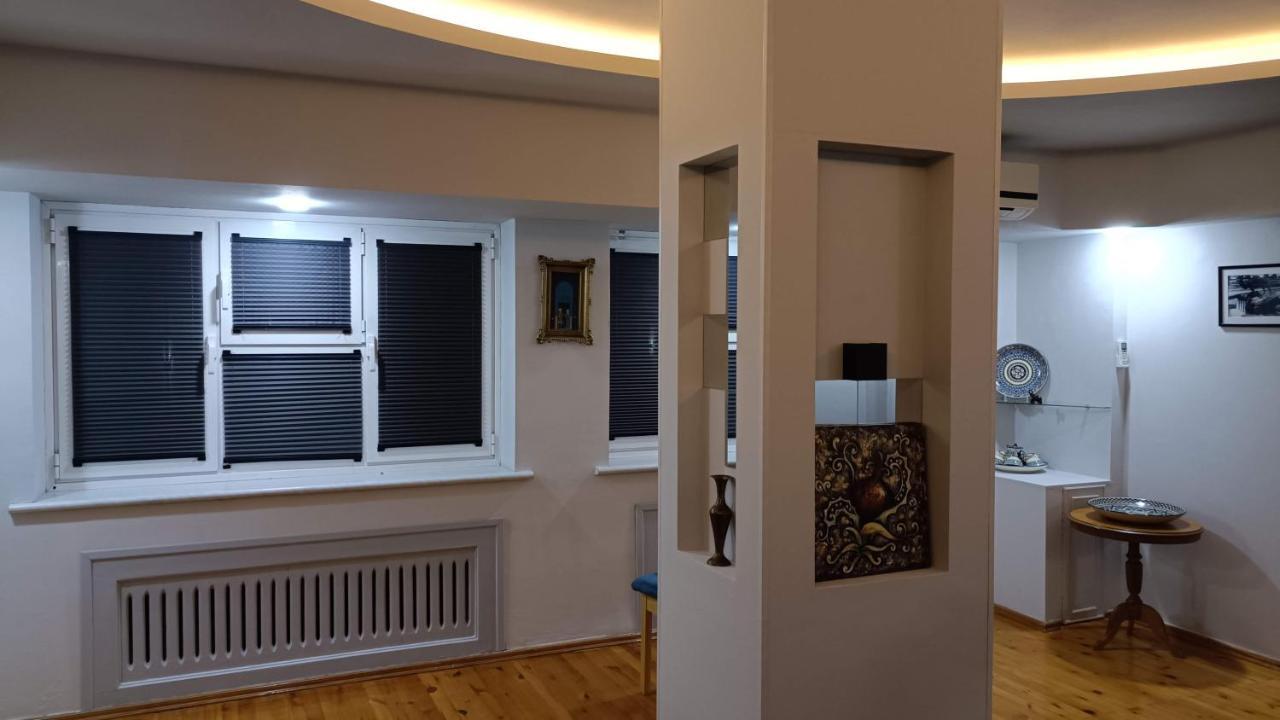 טשקנט 3-Bedroom Apartment On Ohunboboev מראה חיצוני תמונה