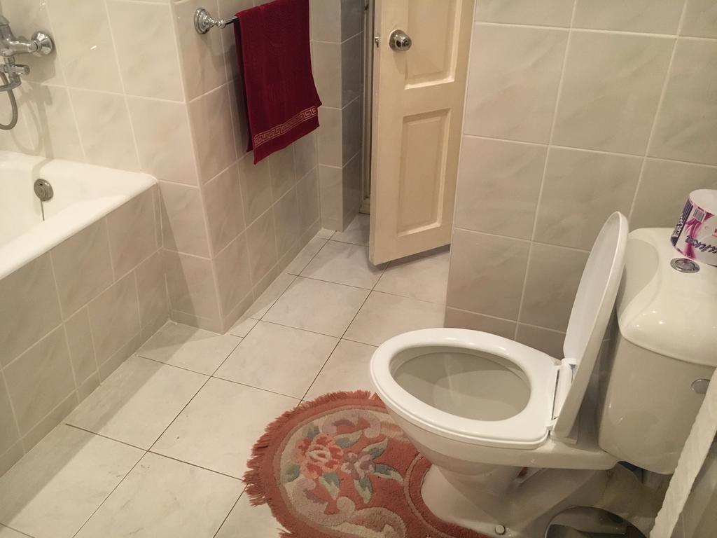 טשקנט 3-Bedroom Apartment On Ohunboboev מראה חיצוני תמונה