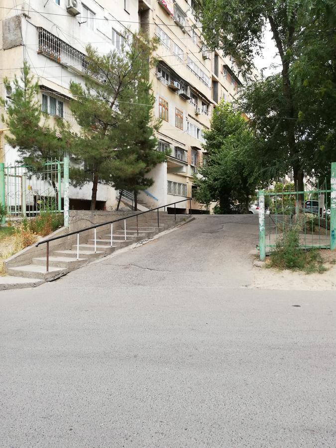 טשקנט 3-Bedroom Apartment On Ohunboboev מראה חיצוני תמונה