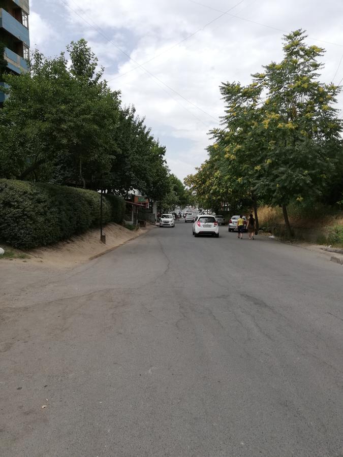 טשקנט 3-Bedroom Apartment On Ohunboboev מראה חיצוני תמונה